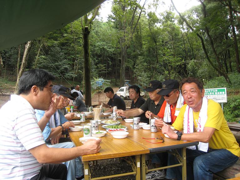 2013082404